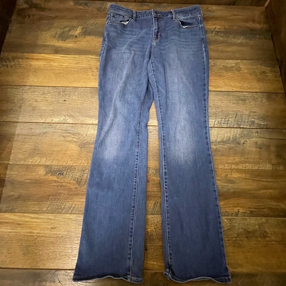 Old Navy Kicker Boot-Cut Mid-Rise Jeans Medium Wash Denim 14 Long Boho Stretch